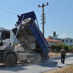 Korkuteli Bayatbademleri Yolunda Asfalt Çalışması