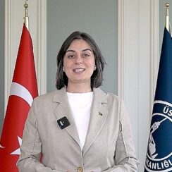 Üsküdar Belediye Başkanı Sinem Dedetaş, “Okutan Üsküdar” projesini anlattı