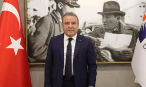 Antalya Büyükşehir Belediye Başkanı Muhittin Böcek Tutuklanarak Cezaevine Gönderildi