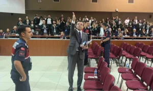 Ekrem İmamoğlu’na 1 yıl 8 ay hapis cezası: Mahkeme kararını verdi
