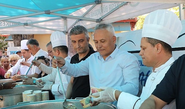 Edremit Belediyesi’nde aşure hayırları başladı