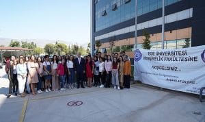 EÜ Hemşirelik Fakültesi hemşirelik eğitiminde öncü rolünü sürdürüyor